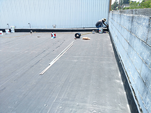 Rubber Roof Repair1